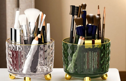 How to Match the Color of Your Handbag With an Outfit